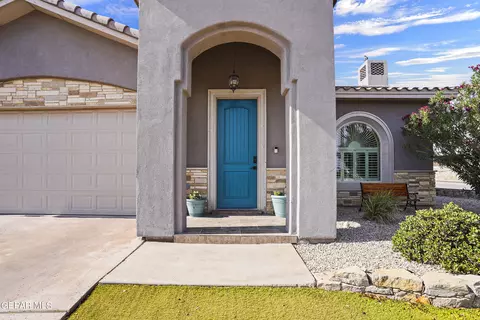 12247 Houghton Springs Dr, Horizon City, TX 79928