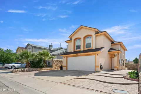 1650 Saint James St, El Paso, TX 79936