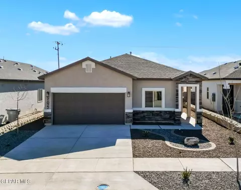1011 Barbara Ave, Socorro, TX 79927