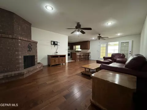 2312 Bert Yancey Dr, El Paso, TX 79936