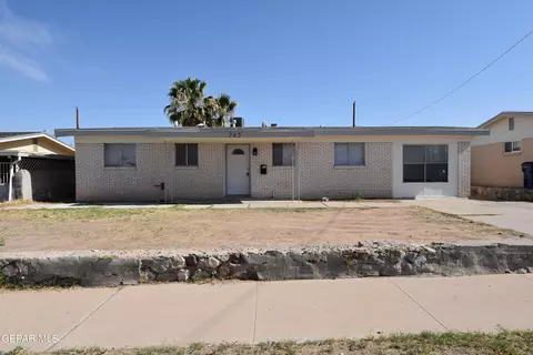 245 Cuprite Dr, El Paso, TX 79932
