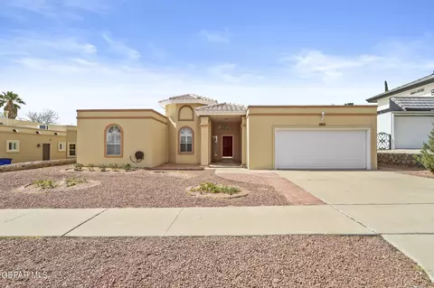 6817 Imperial Ridge Dr, El Paso, TX 79912