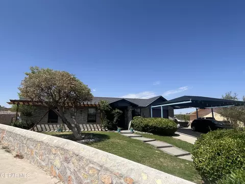 121 Green Desert Cir, El Paso, TX 79928