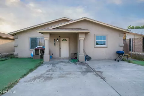 9858 Isaac Dr #2, El Paso, TX 79927