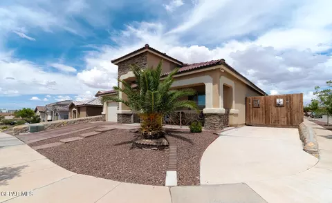 700 Codford, El Paso, TX 79928