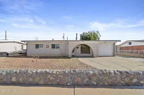 5849 Blackhawk Dr, El Paso, TX 79924