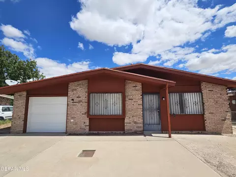 9325 El Vergel Dr, El Paso, TX 79907