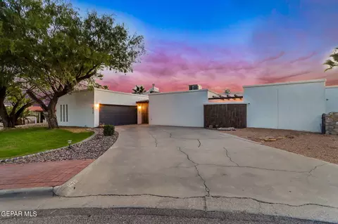1670 Common Dr, El Paso, TX 79936