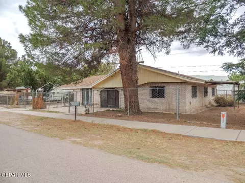 11586 Chisolm Trail Dr, El Paso, TX 79927