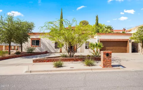 6413 Camino Fuente Dr, El Paso, TX 79912