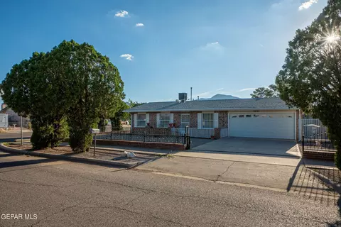 10701 Levelland Pl, El Paso, TX 79924