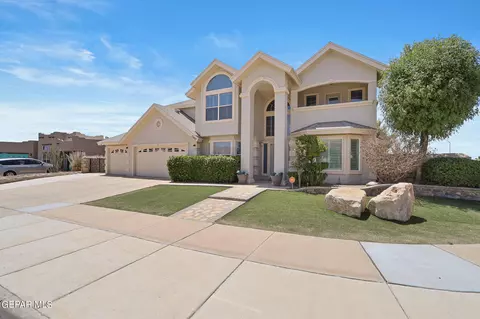 13400 Emerald Creek Dr, Horizon City, TX 79928