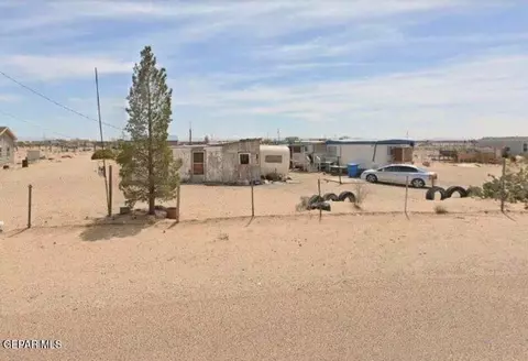 15540 Newkirk Rd, El Paso, TX 79928