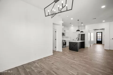 Entry Way - 3609 Pattern Pl, El Paso, TX 79938 photo 4 of 4