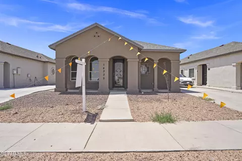 14332 Steve Joyce Pkwy, Horizon City, TX 79928
