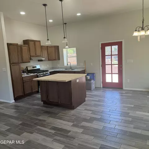 Kitchen - 15841 North Loop, Fabens, TX 79838 photo 1 of 1