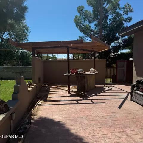Exterior - 15841 North Loop, Fabens, TX 79838 photo 3 of 4