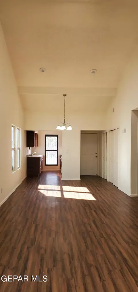 10744 Chert St, El Paso, TX 79924