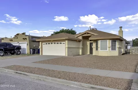11128 Loma Grande Dr, El Paso, TX 79934