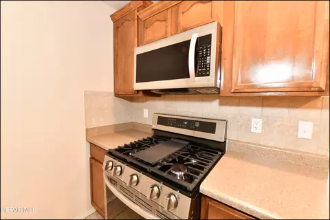 Kitchen - 6244 Spotted Eagle Dr, El Paso, TX 79924 photo 5 of 6