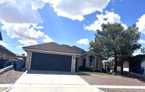 1013 Chiricahua Dr, El Paso, TX 79912