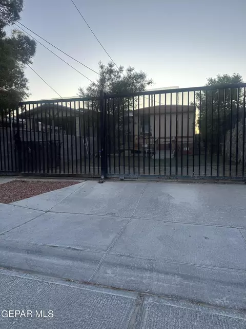105 Calle Diaz, Sunland Park, NM 88063