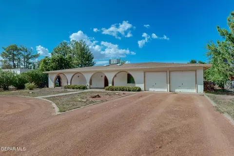 508 Trails End Ct, El Paso, TX 79932