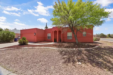 6224 Bluff Trail Ln, El Paso, TX 79912