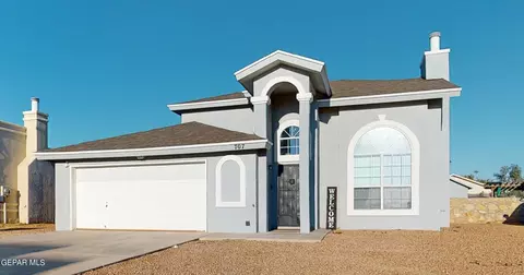 707 Desert Cloud Dr, Horizon City, TX 79928