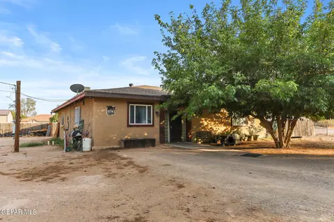640 Mcadoo Dr, Socorro, TX 79927
