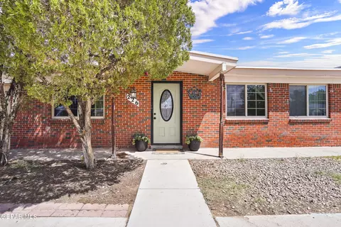 226 Maravilla Dr, El Paso, TX 79907