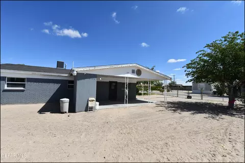 1399 Brisa Avenue St, Fabens, TX 79838