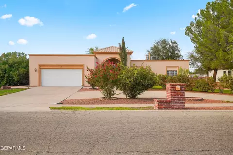 617 Willow Glen Dr, El Paso, TX 79922
