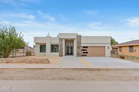 10823 Donna Marie Dr, Socorro, TX 79927
