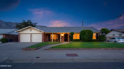 5744 Beaumont Pl, El Paso, TX 79912