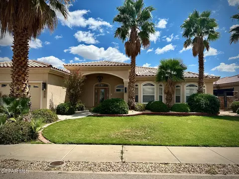 592 Pat Cruz Ln, El Paso, TX 79932