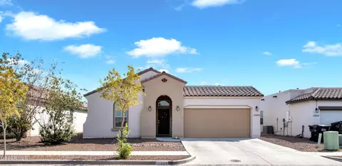 12460 Knightsbridge Dr, Horizon City, TX 79928
