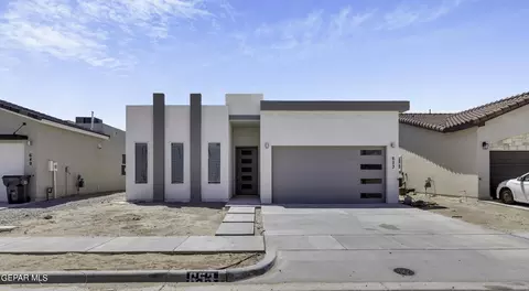 653 Paseo Modesto Dr, El Paso, TX 79928