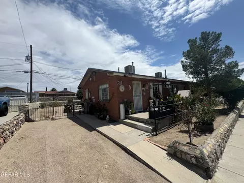 1204 Huckleberry St #2, El Paso, TX 79903