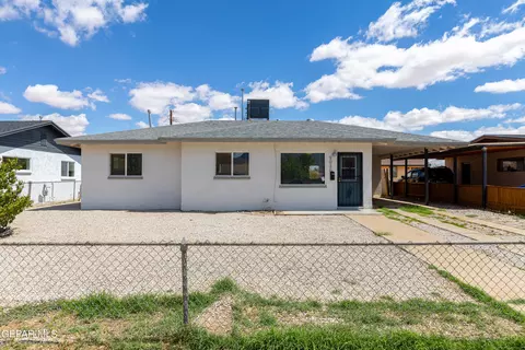 9036 Mount Etna Dr, El Paso, TX 79904