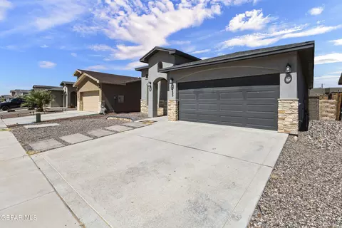 Exterior - 3360 David Palacio Dr, El Paso, TX 79938 photo 4 of 8