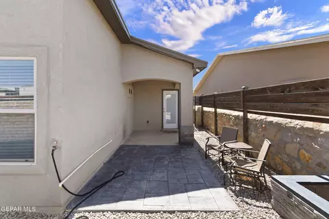Exterior - 3360 David Palacio Dr, El Paso, TX 79938 photo 7 of 8