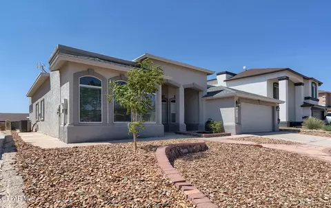 453 Emerald Pass Ave, Horizon City, TX 79928