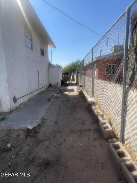 Exterior - 231 Sofia Pl, El Paso, TX 79907 photo 2 of 2