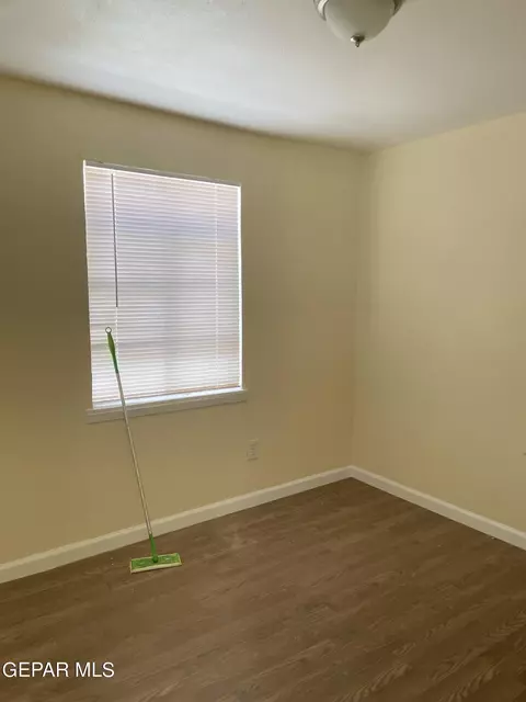 Bedroom - 231 Sofia Pl, El Paso, TX 79907 photo 2 of 3
