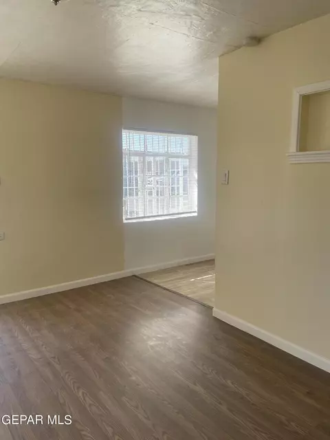 Living - 231 Sofia Pl, El Paso, TX 79907 photo 1 of 4