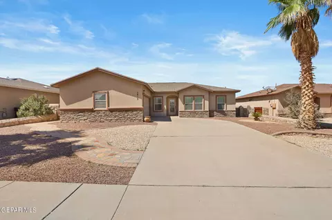 5815 Manchester Dr, Santa Teresa, NM 88008