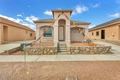 14320 Chris Zingo Ln, Horizon City, TX 79928