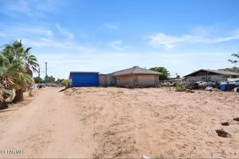 3630 Vista Del Este St, El Paso, TX 79938