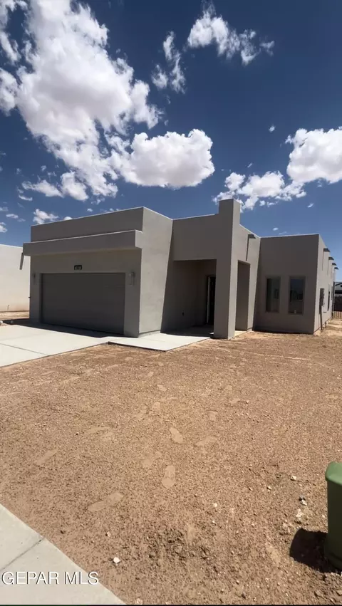 904 Bainford St, El Paso, TX 79928